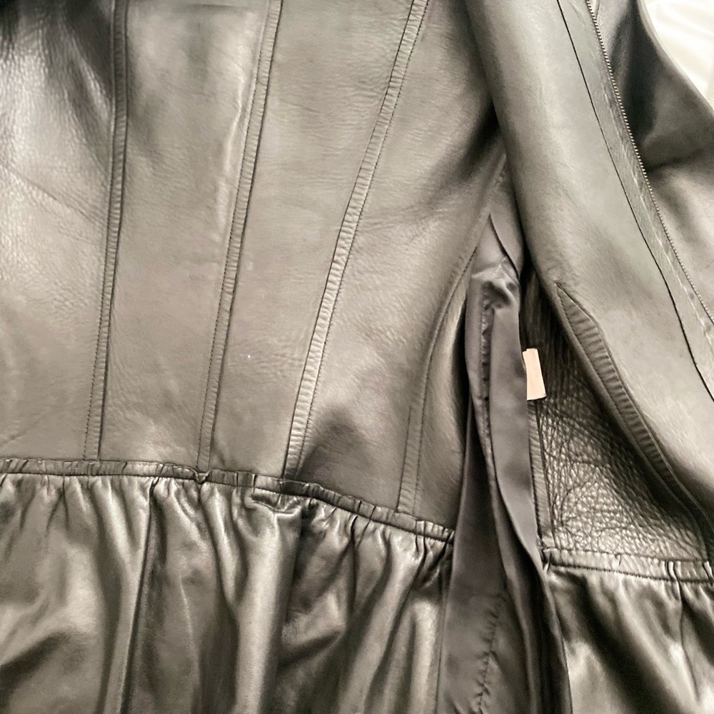 Gucci Authentic Peplum Leather Jacket - Picture 6 of 16